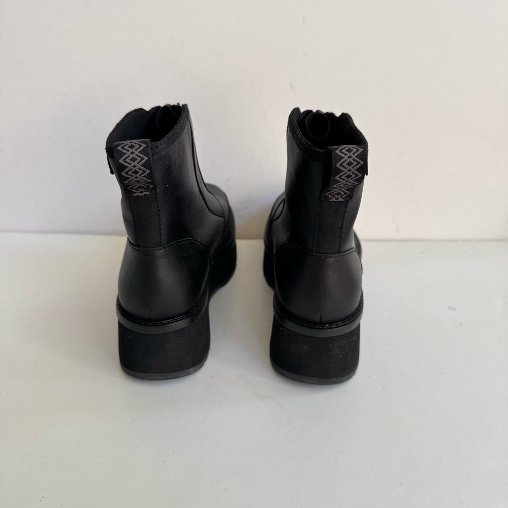 UGG Black Platform Shoes - Picture 4 of 5
